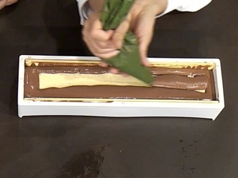 Bûche de Noël chocolat Mexique praliné tonka - 66