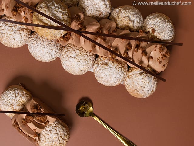 Bûche de Noël "Comme un Saint-Honoré"