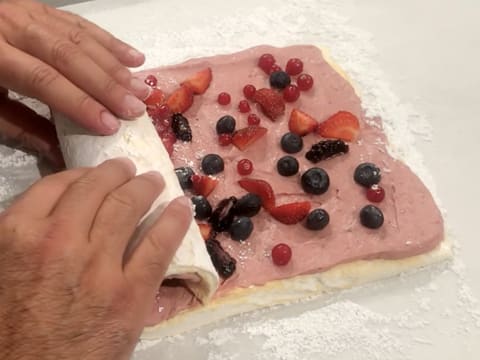 Bûche de Noël mascarpone et fruits rouges - 62