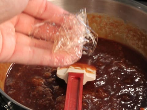 Bûche de Noël à la mousse de marron et son cœur fondant de caramel au beurre salé - 41