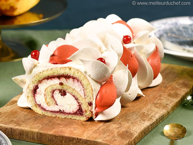 Mascarpone & Red Berry Bûche de Noël - Illustrated recipe - Meilleur du Chef