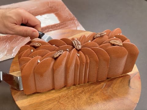 Bûche de Noël Saint-Honoré, vanille, caramel, pécan - 142