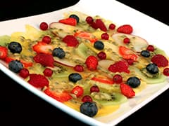 Carpaccio de fruits frais au jus de passion