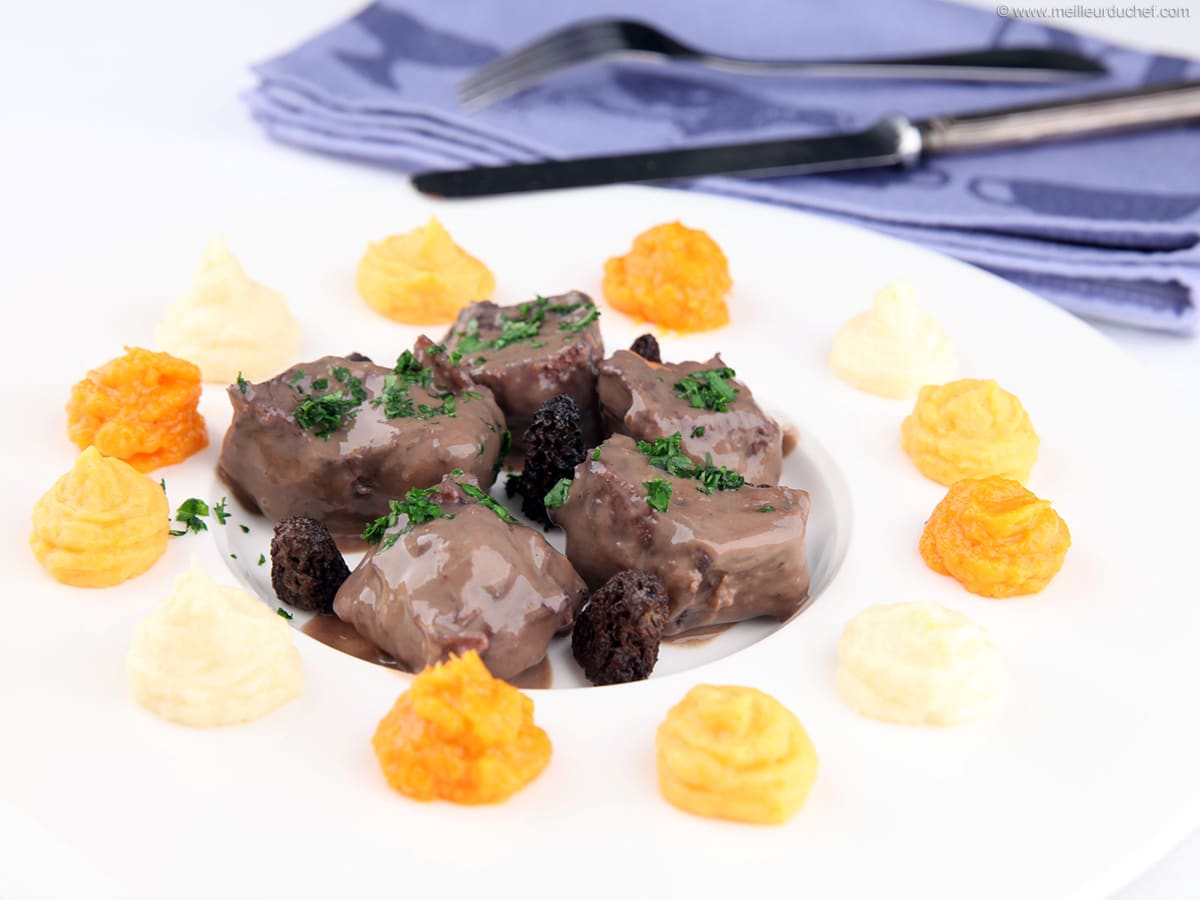 Cerf Aux Morilles Et Foie-gras - Recette De Cuisine Avec Photos ...