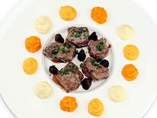 Cerf aux morilles et foie-gras