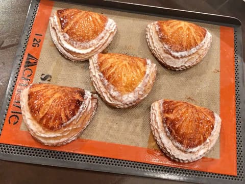 Chausson à la frangipane - 86