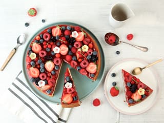 Cheesecake aux fruits rouges - Fiche recette avec photos ...