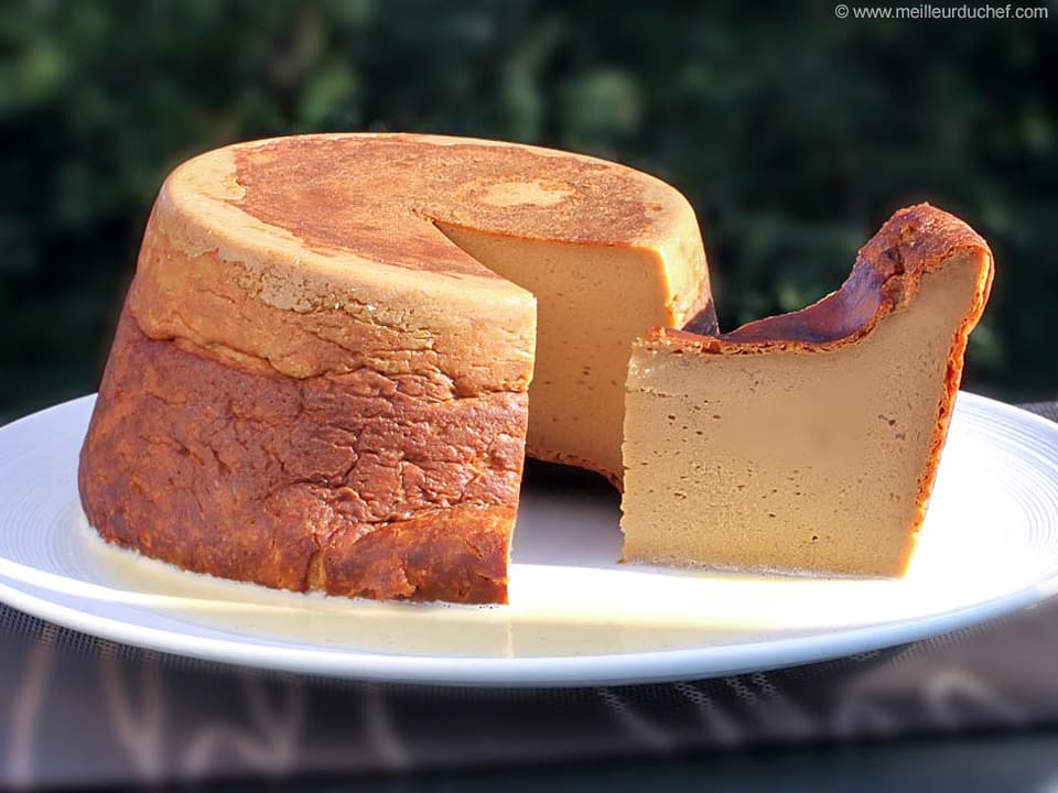 Recette de Christmas pudding flambé au cognac, gâteau anglais