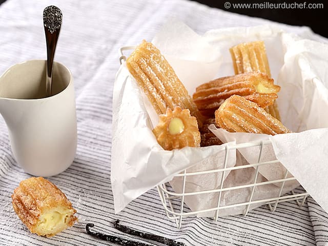 Churros fourrés à la vanille