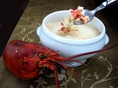 Consommé de homard au lait de coco