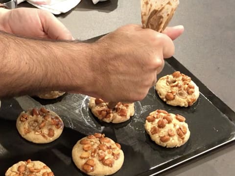 Recette des cookies chocolat caramel cacahuètes 