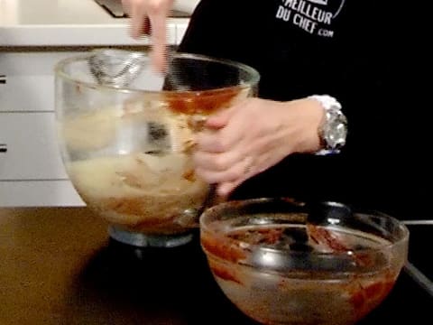 Couronne de Noël au chocolat, cœur fruits rouges - 74