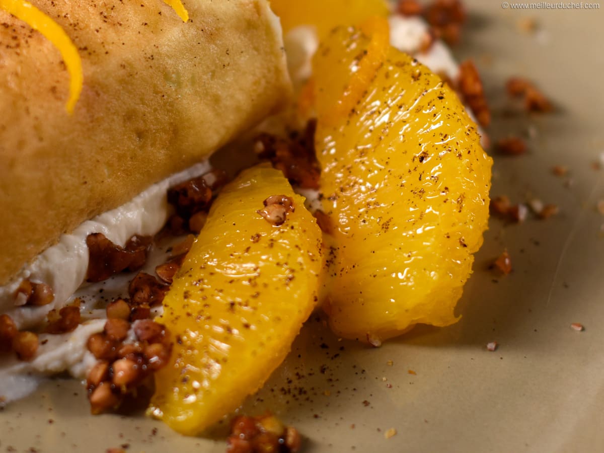 Crepe Roulee Crêpes roulées à la vanille et agrumes confits - Notre recette avec ...