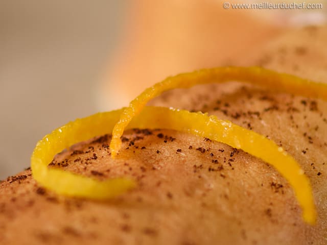 Crêpes roulées à la vanille et agrumes confits