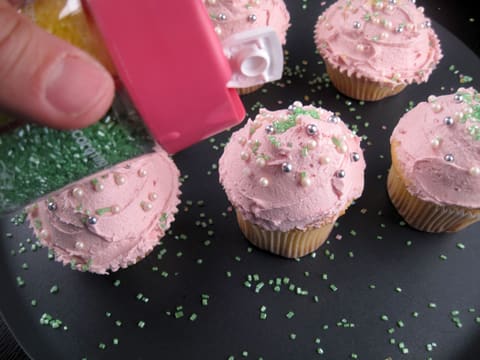 Cupcakes à la rose, garniture à l'abricot