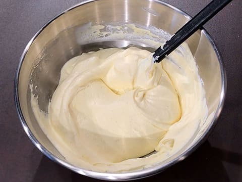 Dessert de Pâques Vanille et son cœur fondant au caramel salé - 41