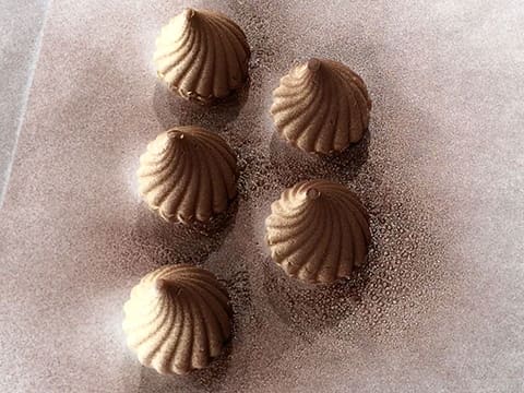 Dessert de Pâques Vanille et son cœur fondant au caramel salé - 70