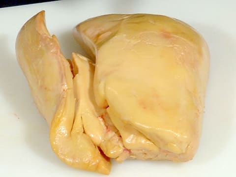Déveinage d'un foie gras selon la méthode d'Eric Léautey - 3