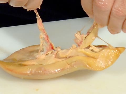 Déveinage d'un foie gras selon la méthode d'Eric Léautey - 37