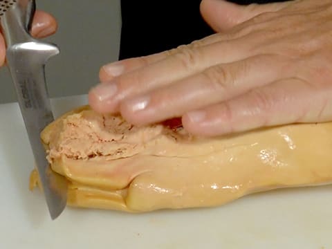 Déveinage d'un foie gras selon la méthode d'Eric Léautey - 9