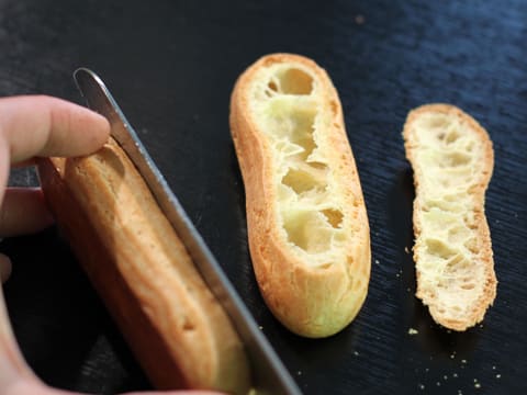 Éclair à la ganache au chocolat - 24