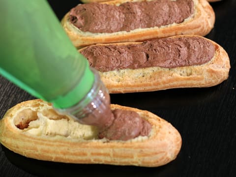 Éclair à la ganache au chocolat - 26