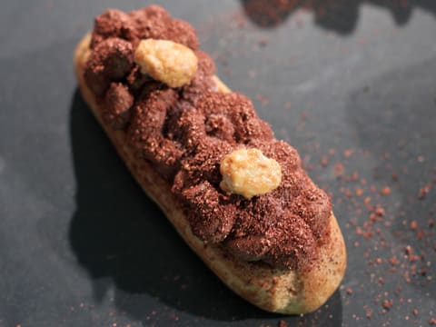 Éclair à la ganache au chocolat - 40