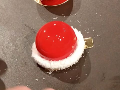 Entremets le bonnet du Père Noël - 101