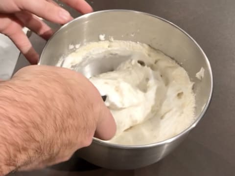 Entremets le bonnet du Père Noël - 11