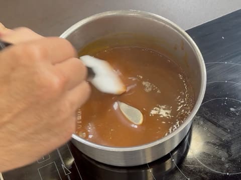 Entremets 2 chocolats et caramel fumé - 65