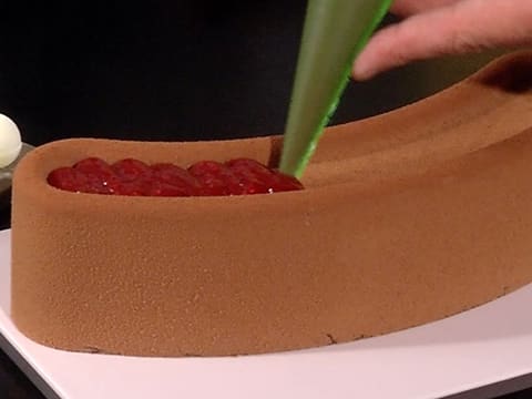 Entremets demi lune framboise Inaya - 54