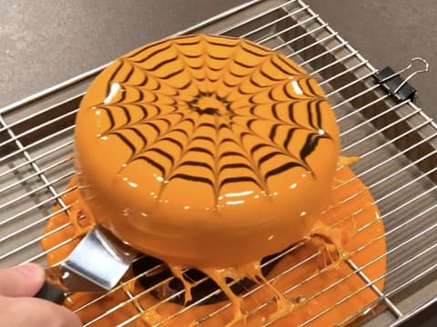 Entremets d'Halloween au chocolat et à l'orange - 100