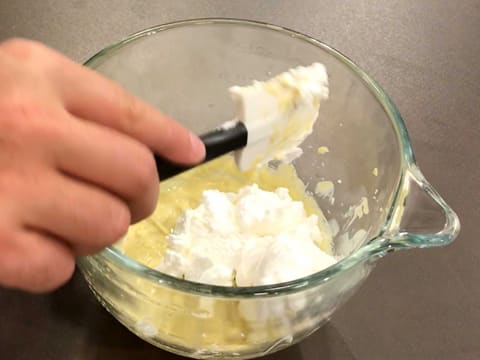 Entremets poire/chocolat, crème chiboust vanillée - 50