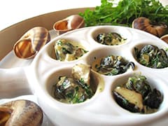 Escargots en cassolette aux 3 champignons