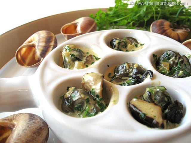 Escargots en cassolette aux 3 champignons