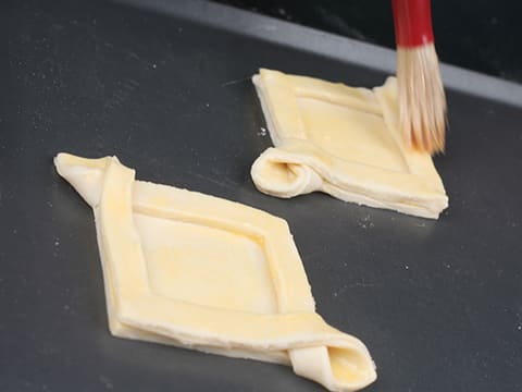 Feuilleté d'asperges, sauce mousseline - 23