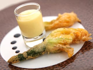 Tempura de fleurs de courgette