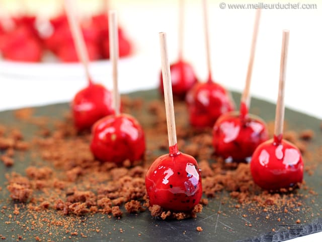 Sucettes de gâteau roulé au chocolat - Amuses bouche