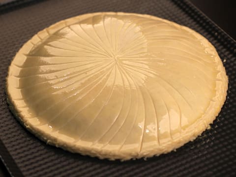 Galette des rois au caramel et aux pommes - 48