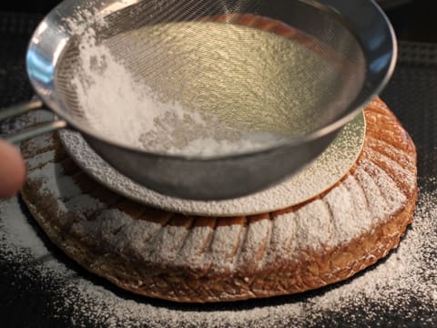 Galette des rois au caramel et aux pommes - 52