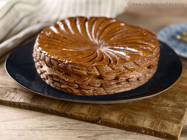 Galette des rois au chocolat et à la noisette 