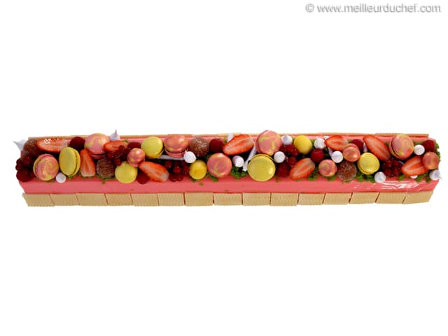 Gâteau d'anniversaire aux fruits