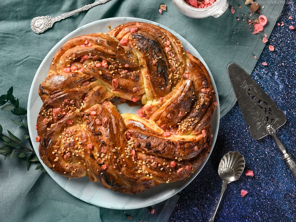 Gâteau des rois à la praline rose - Notre recette avec photos - Meilleur du  Chef