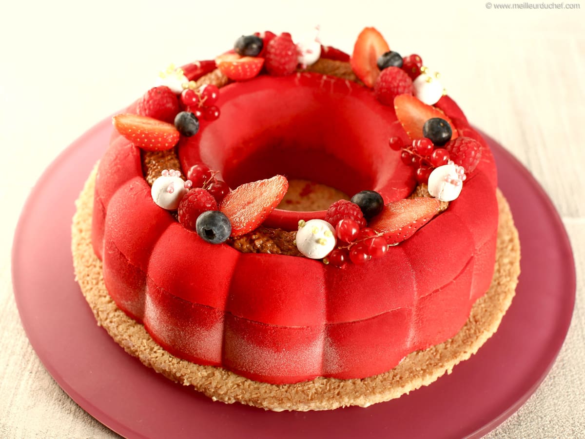 Gâteau rouge velours pour 8 personnes - Recettes - Elle à Table