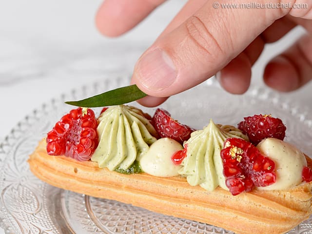 Éclair framboise estragon