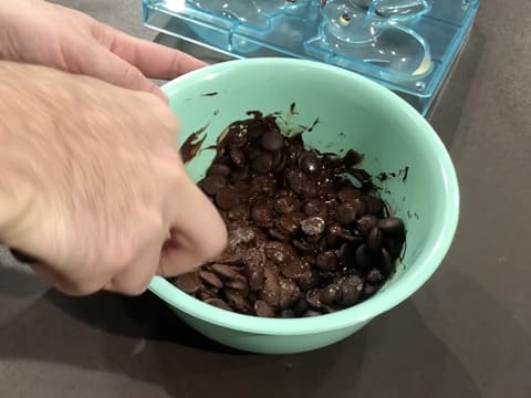 Mélange du chocolat fondu