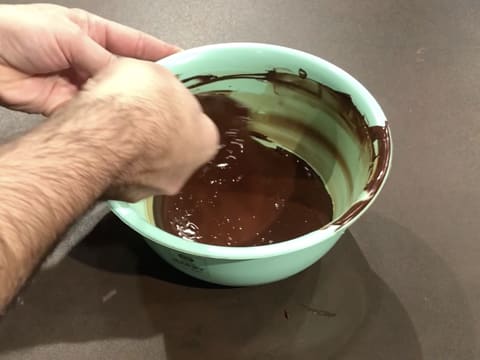 Mélange du chocolat fondu