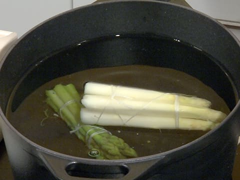 Lepoa rôti, jus  de cresson, asperges crues et cuites - 26