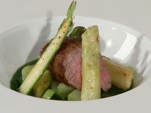 Lepoa rôti, jus  de cresson, asperges crues et cuites - 49