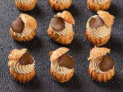 Choux au foie gras truffé